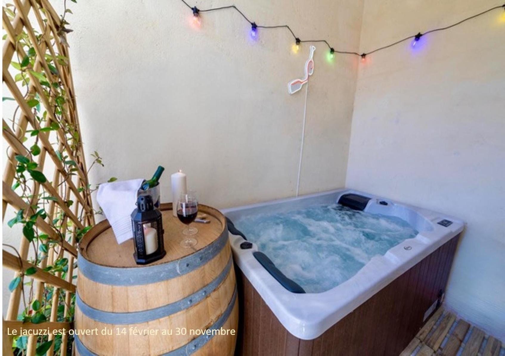 Suite Grand Cru - Spa & Terrasse Arveyres المظهر الخارجي الصورة